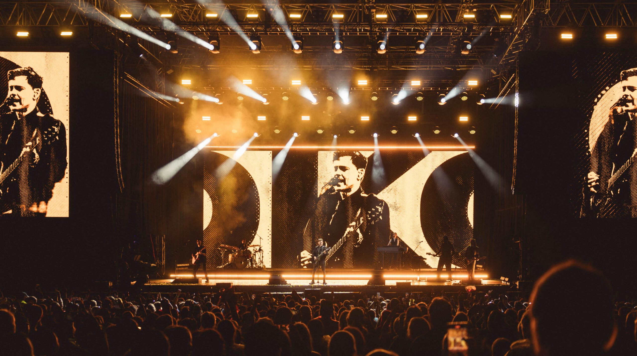 Eine Open-Air-Veranstaltung, technisch betreut durch PRO EVENT mit Bühnen-, Licht- und Tontechnik.